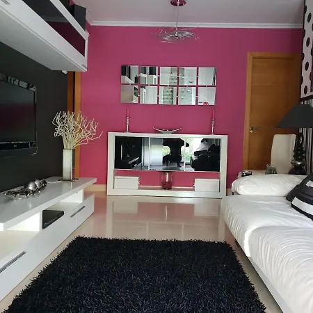 Muy Cerca De Playas Con Garaje